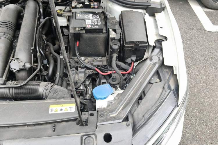 Used Volkswagen Bora 2024 280TSI DSG Comfort Edition Engine Bay Left