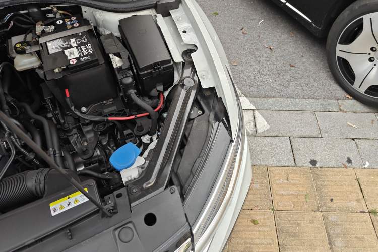 Used Volkswagen Bora 2024 200TSI DSG EnjoyDrive PRO Edition Engine Bay Left