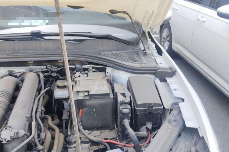 Used Volkswagen Bora 2024 200TSI DSG Comfort Edition Engine Bay Left