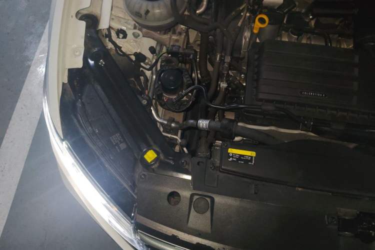 Used Volkswagen Bora 2024 200TSI DSG Comfort Edition Engine Bay Right