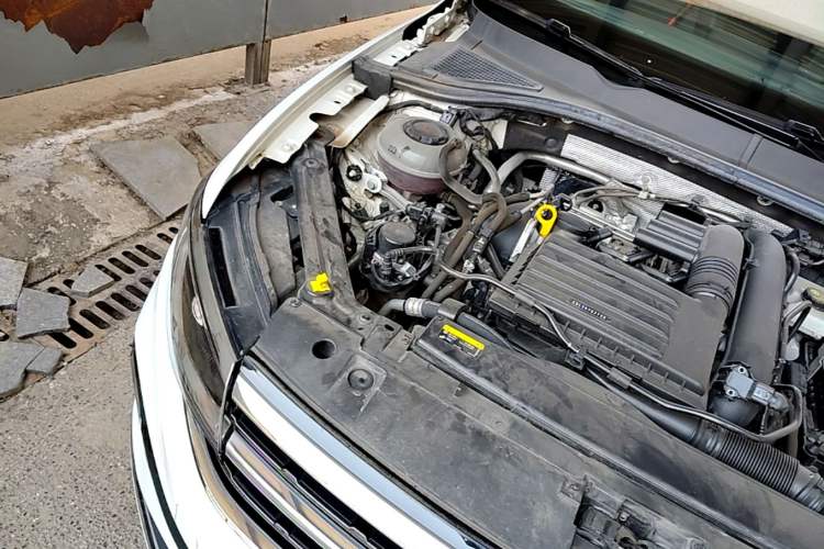 Used Volkswagen Bora 2024 200TSI DSG EnjoyDrive PRO Edition Engine Bay Right