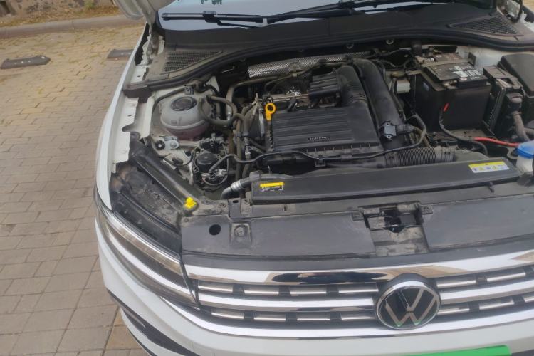 Used Volkswagen Bora 2024 200TSI Manual Comfort Edition Engine Bay Right