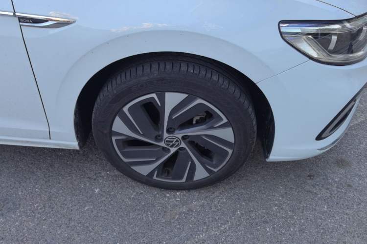 Used Volkswagen Bora 2024 300TSI DSG Prestige Edition Exterior 1