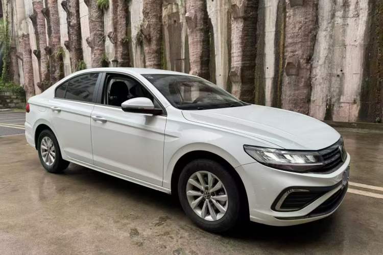 Used Volkswagen Bora 2024 200TSI Manual Comfort Edition Exterior 1
