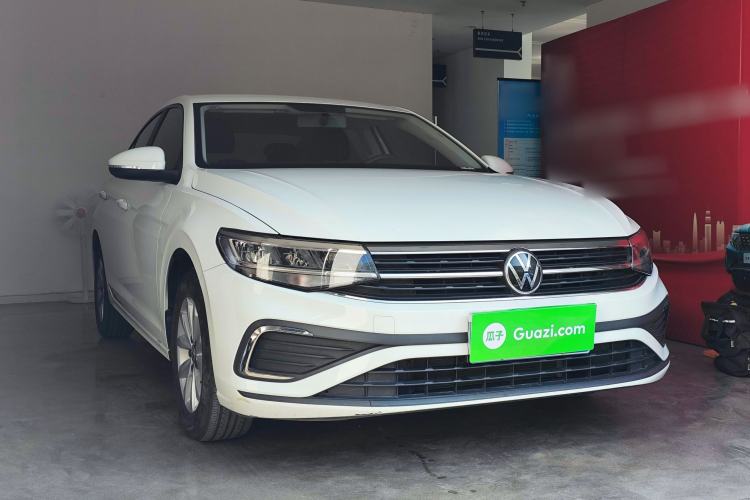 Used Volkswagen Bora 2024 200TSI DSG Comfort Edition Front Right 45 Deg