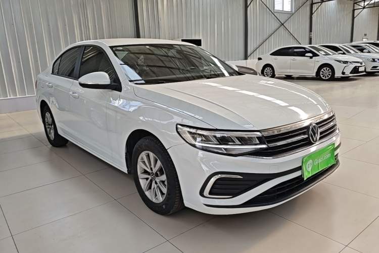 Used Volkswagen Bora 2024 200TSI DSG Comfort Edition Front Right 45 Deg