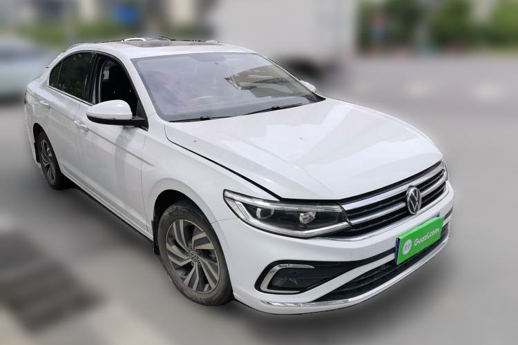 Used Volkswagen Bora 2024 200TSI DSG Smart Drive Edition Front Right 45 Deg