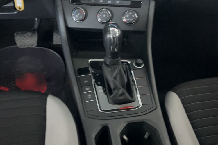 Used Volkswagen Bora 2024 200TSI DSG Comfort Edition Gear Lever