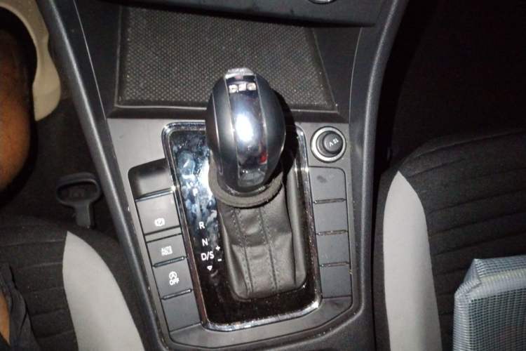 Used Volkswagen Bora 2024 200TSI DSG Comfort Edition Gear Lever