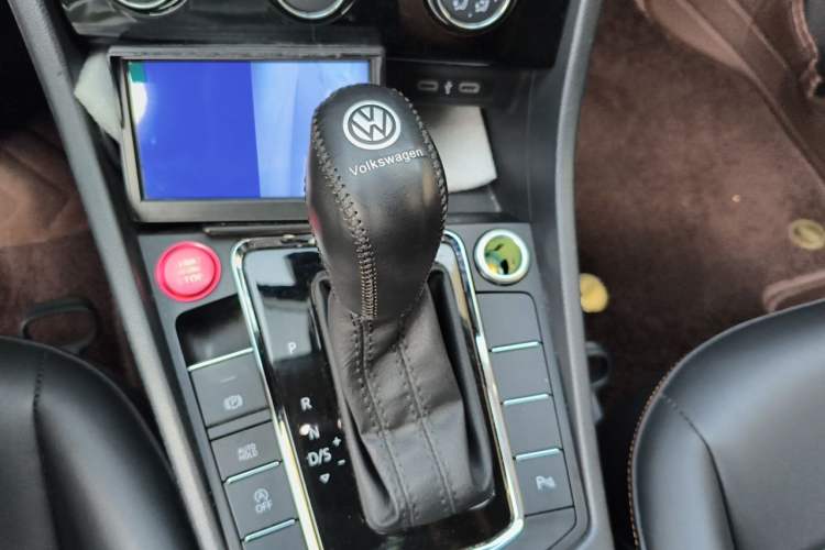 Used Volkswagen Bora 2024 280TSI DSG Comfort Edition Gear Lever