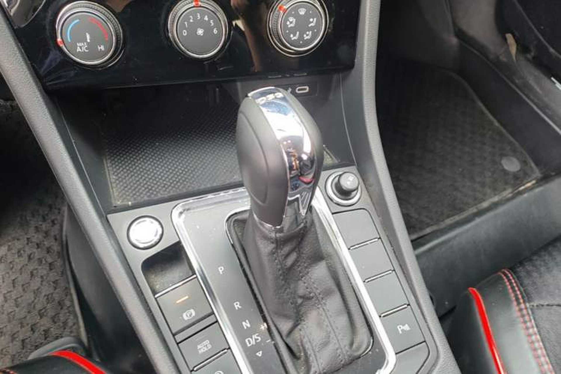 Used Volkswagen Bora 2024 200TSI DSG Smart Drive Edition Gear Lever
