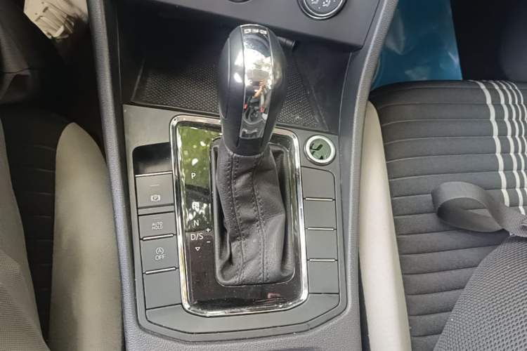 Used Volkswagen Bora 2024 200TSI DSG Comfort Edition Gear Lever