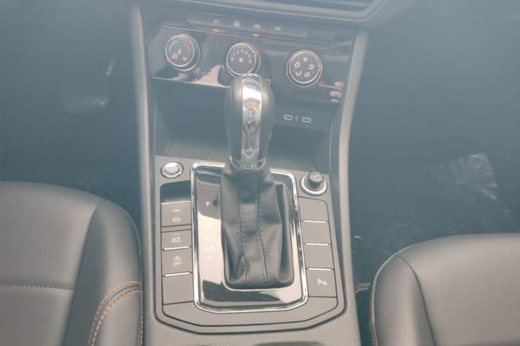 Used Volkswagen Bora 2024 200TSI DSG Joyful Drive Edition Gear Lever