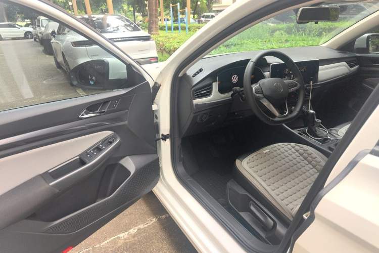 Used Volkswagen Bora 2024 200TSI DSG Comfort Edition Interior 3