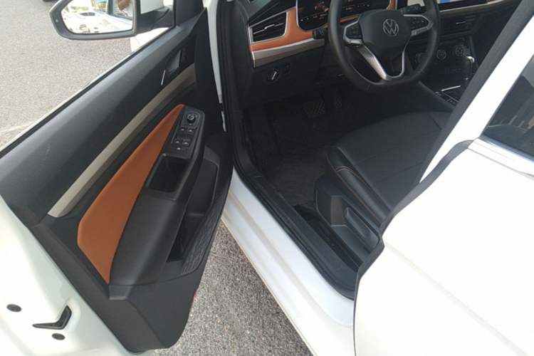 Used Volkswagen Bora 2024 200TSI DSG Smart Drive Edition Interior 3