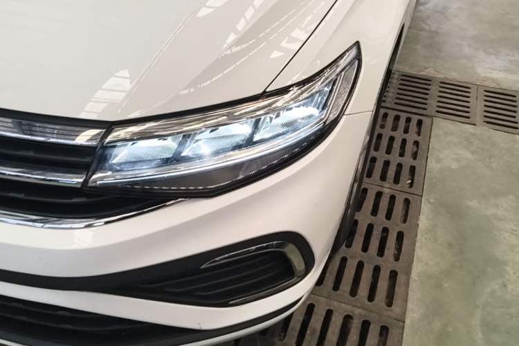 Used Volkswagen Bora 2024 200TSI DSG Comfort Edition Left Front Headlight