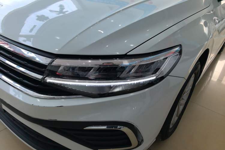 Used Volkswagen Bora 2024 200TSI DSG Comfort Edition Left Front Headlight