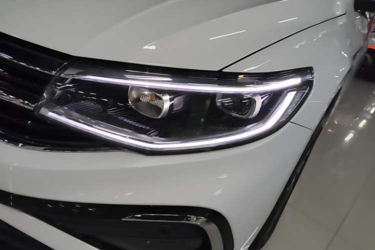 Used Volkswagen Bora 2024 300TSI DSG Prestige Edition Left Front Headlight