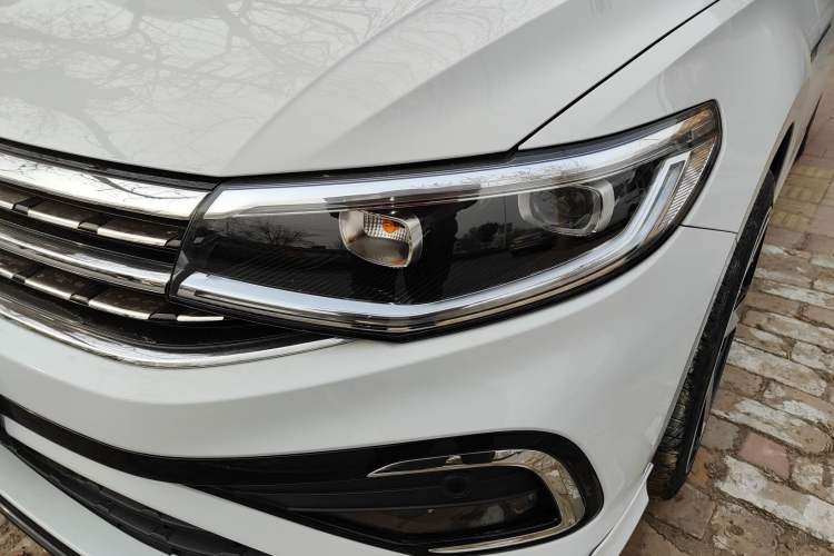 Used Volkswagen Bora 2024 300TSI DSG Prestige Edition Left Front Headlight