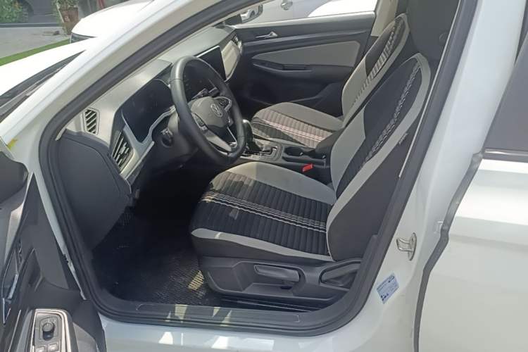 Used Volkswagen Bora 2024 200TSI DSG Comfort Edition Left Front Seat