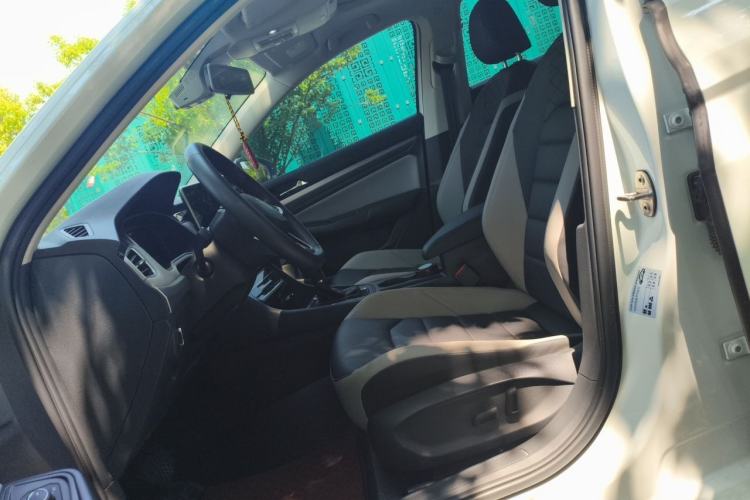 Used Volkswagen Bora 2024 300TSI DSG Prestige Edition Left Front Seat