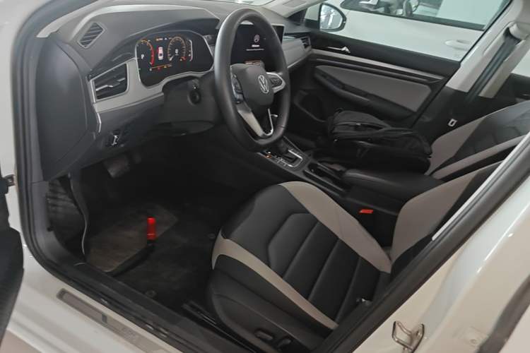 Used Volkswagen Bora 2024 300TSI DSG Prestige Edition Left Front Seat