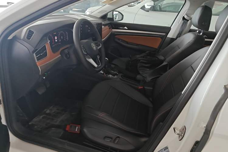 Used Volkswagen Bora 2024 200TSI DSG EnjoyDrive PRO Edition Left Front Seat