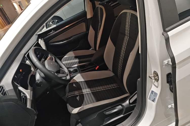 Used Volkswagen Bora 2024 200TSI DSG Comfort Edition Left Front Seat