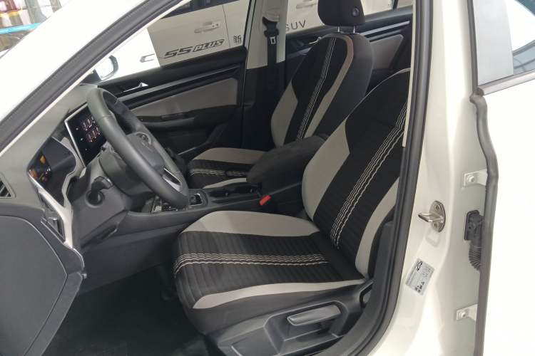 Used Volkswagen Bora 2024 200TSI DSG Comfort Edition Left Front Seat