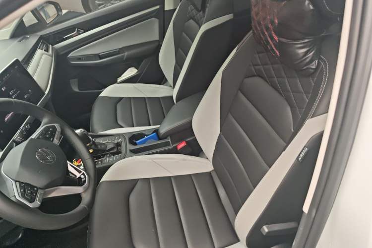 Used Volkswagen Bora 2024 300TSI DSG Prestige Edition Left Front Seat