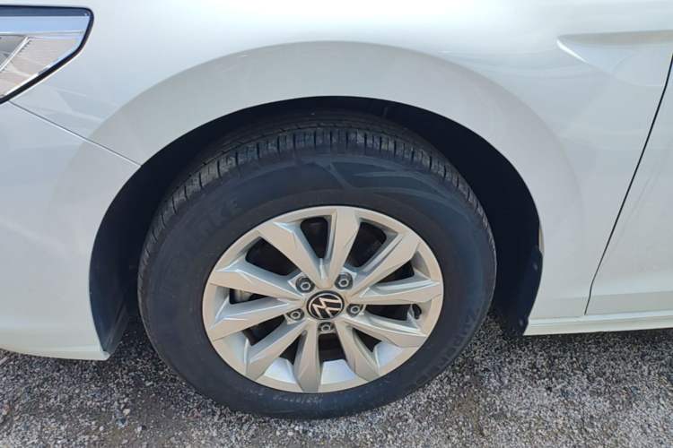 Used Volkswagen Bora 2024 200TSI DSG Comfort Edition Left Front Wheel Hub