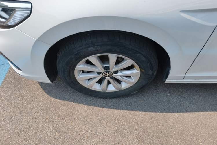 Used Volkswagen Bora 2024 200TSI DSG Comfort Edition Left Front Wheel Hub