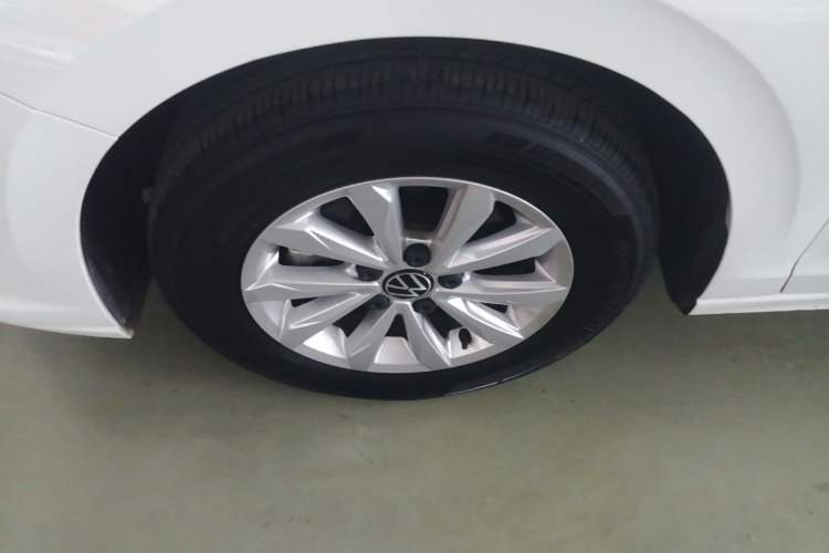 Used Volkswagen Bora 2024 200TSI DSG Comfort Edition Left Front Wheel Hub