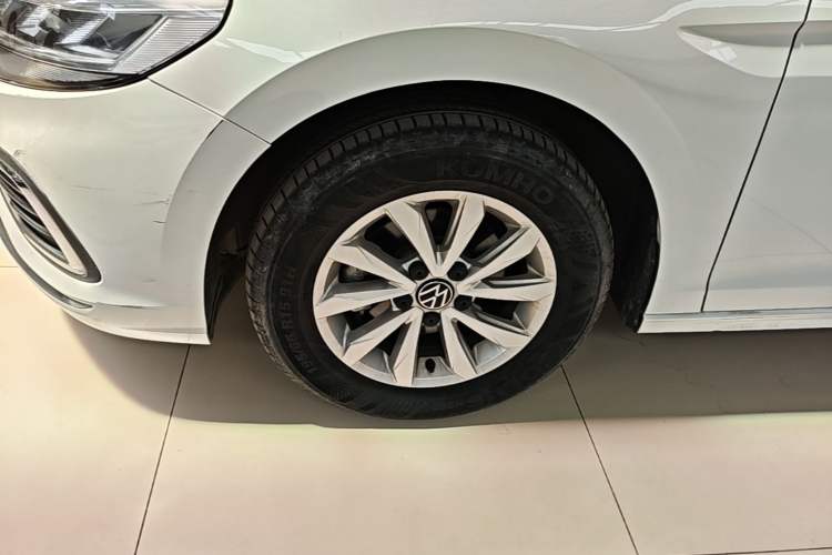 Used Volkswagen Bora 2024 200TSI DSG Comfort Edition Left Front Wheel Hub