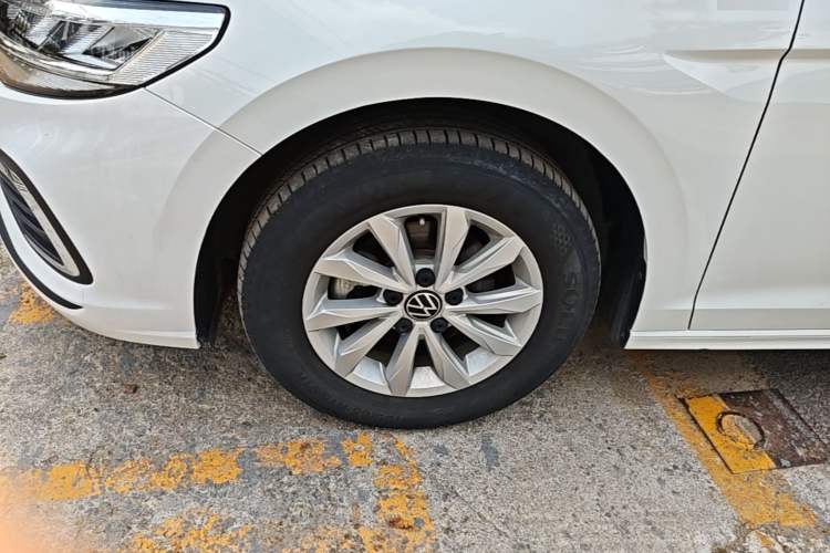 Used Volkswagen Bora 2024 200TSI DSG Comfort Edition Left Front Wheel Hub