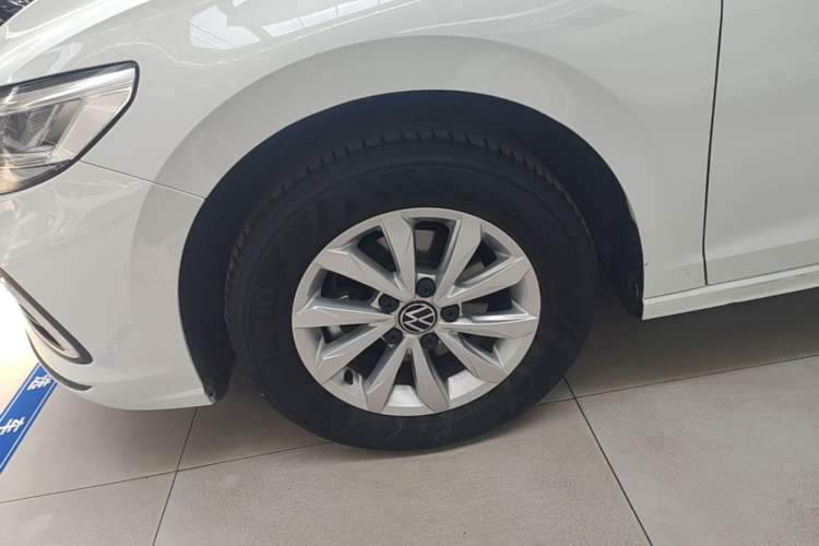 Used Volkswagen Bora 2024 200TSI DSG Comfort Edition Left Front Wheel Hub
