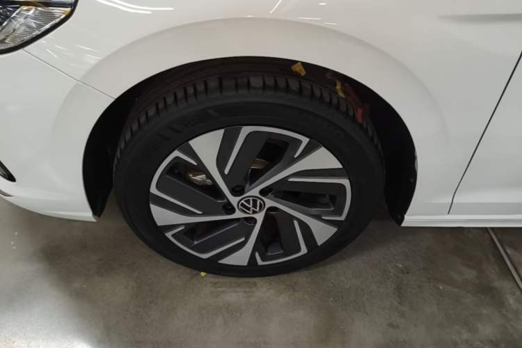 Used Volkswagen Bora 2024 200TSI DSG EnjoyDrive PRO Edition Left Front Wheel Hub