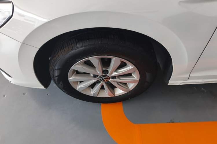 Used Volkswagen Bora 2024 200TSI DSG Comfort Edition Left Front Wheel Hub