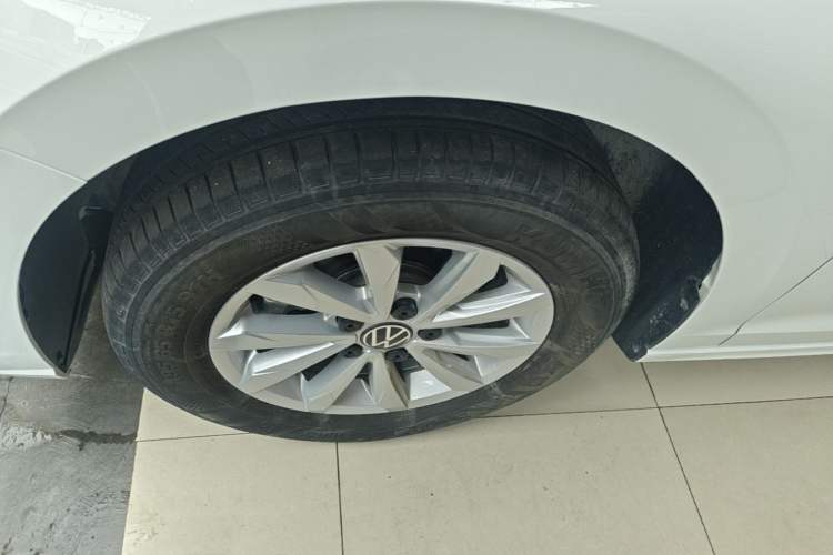 Used Volkswagen Bora 2024 200TSI DSG Comfort Edition Left Front Wheel Hub