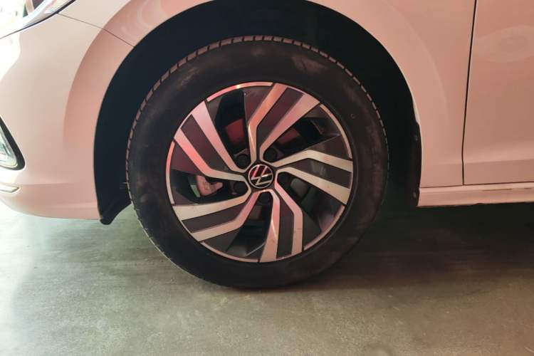 Used Volkswagen Bora 2024 200TSI DSG Joyful Drive Edition Left Front Wheel Hub