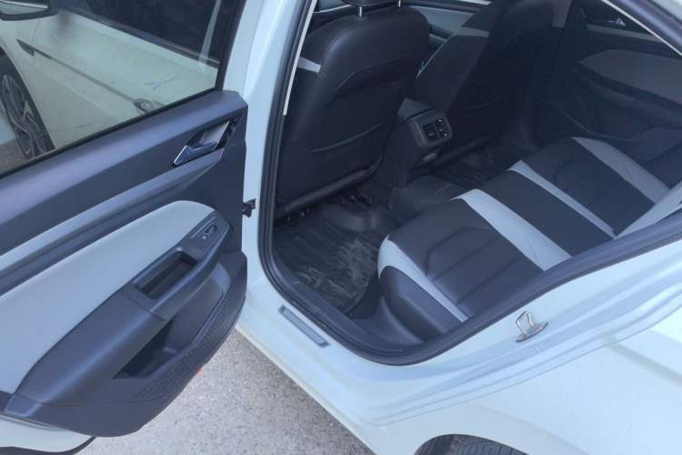Used Volkswagen Bora 2024 300TSI DSG Prestige Edition Left Rear Seat