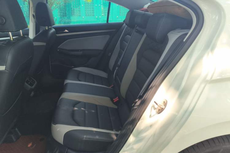 Used Volkswagen Bora 2024 300TSI DSG Prestige Edition Left Rear Seat