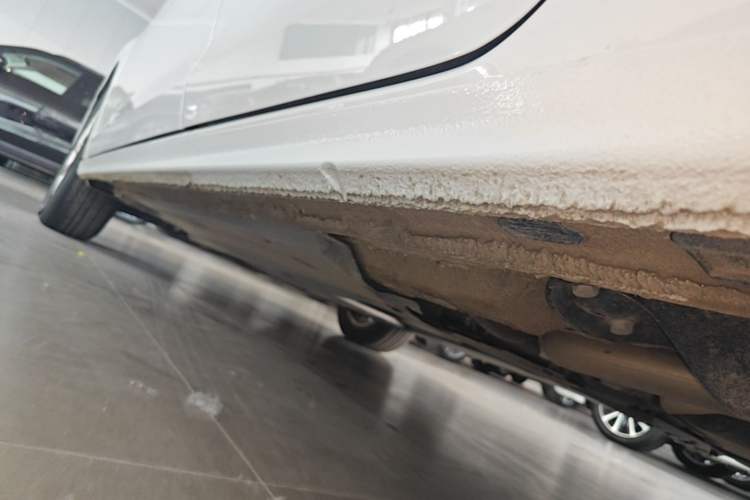 Used Volkswagen Bora 2024 200TSI DSG Comfort Edition Left Side Sill
