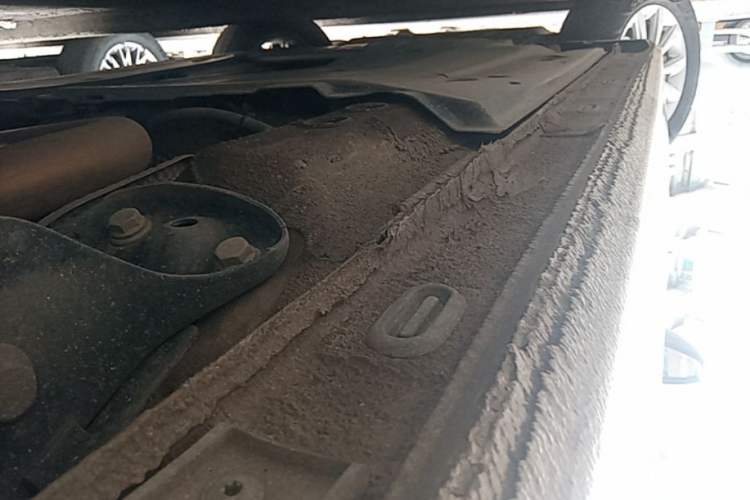 Used Volkswagen Bora 2024 200TSI DSG Comfort Edition Left Side Sill