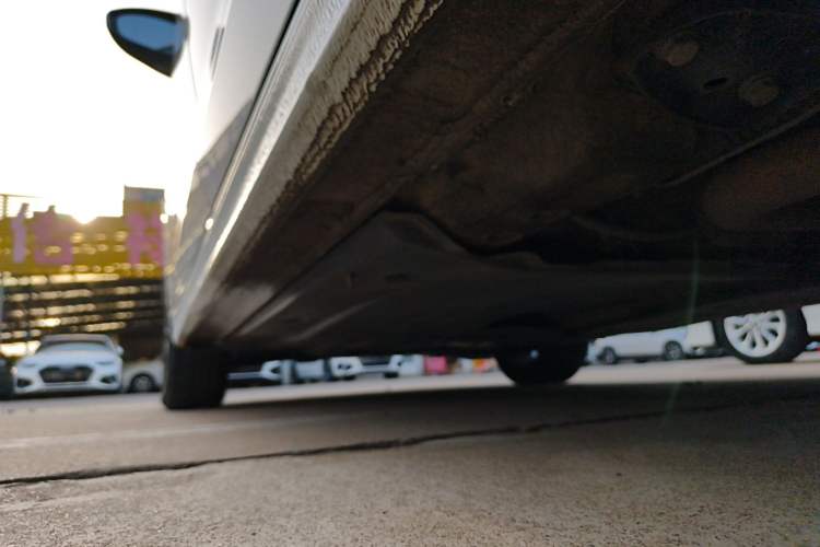 Used Volkswagen Bora 2024 200TSI DSG Comfort Edition Left Side Sill