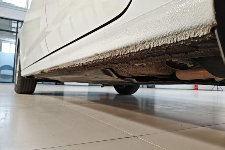 Used Volkswagen Bora 2024 200TSI DSG Comfort Edition Left Side Sill