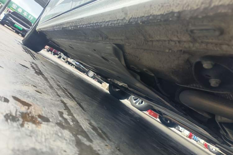 Used Volkswagen Bora 2024 200TSI DSG Comfort Edition Left Side Sill
