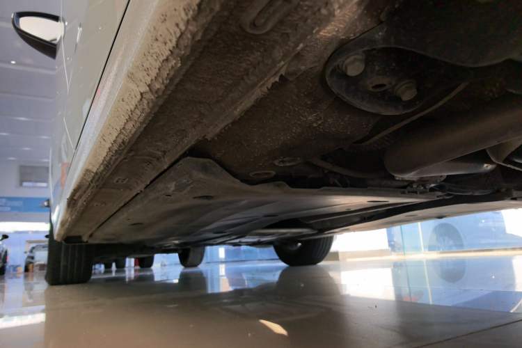 Used Volkswagen Bora 2024 200TSI DSG Comfort Edition Left Side Sill