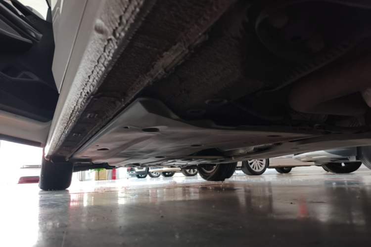 Used Volkswagen Bora 2024 200TSI DSG Comfort Edition Left Side Sill