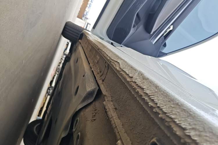 Used Volkswagen Bora 2024 200TSI DSG Comfort Edition Left Side Sill